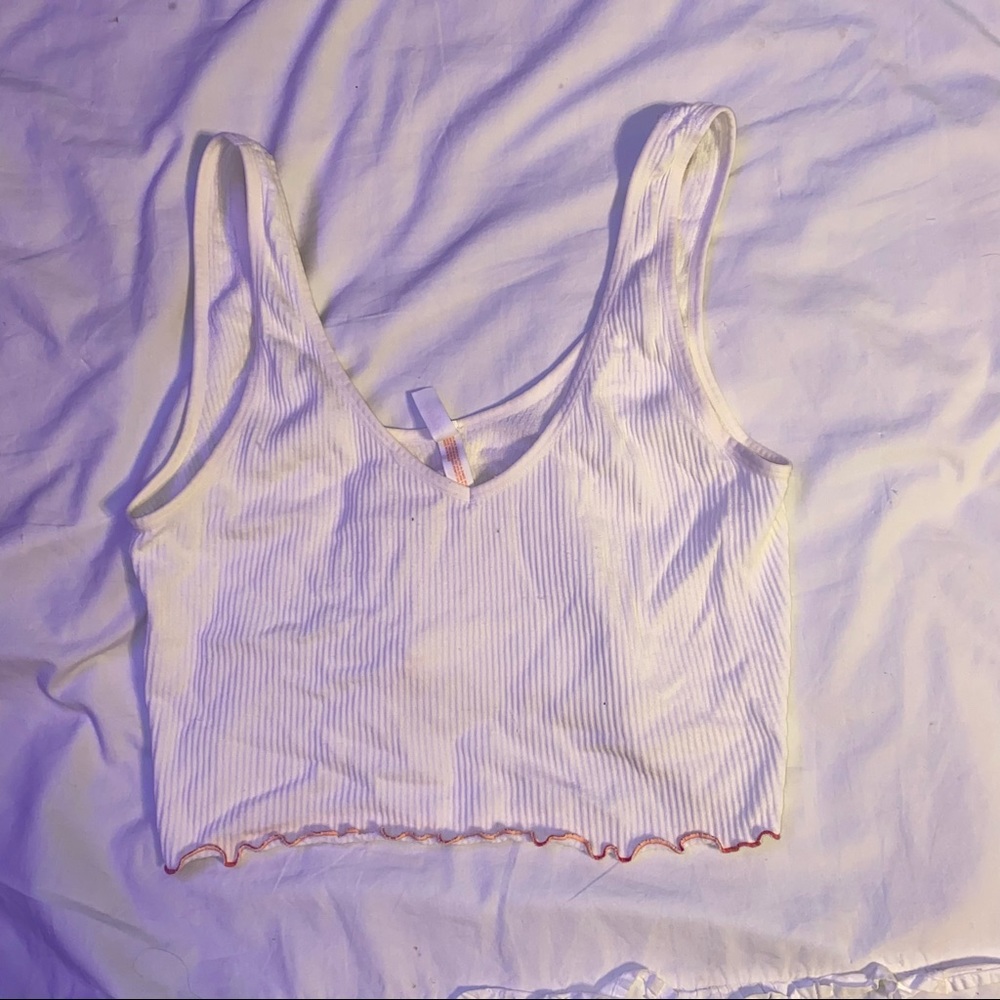 Colsie White Crop Tank